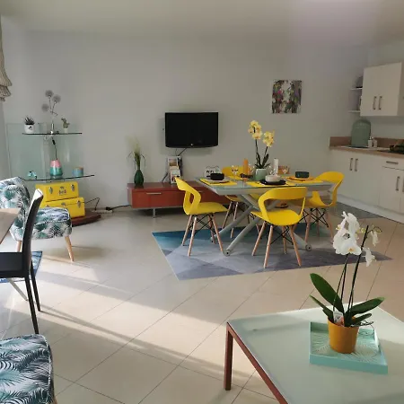 Le Jardin Des Oliviers & Spa, Le Calme De La Campagne, La Foret Et L'evasion A Deux Pas ! Apartment Montcornet (Ardennes)